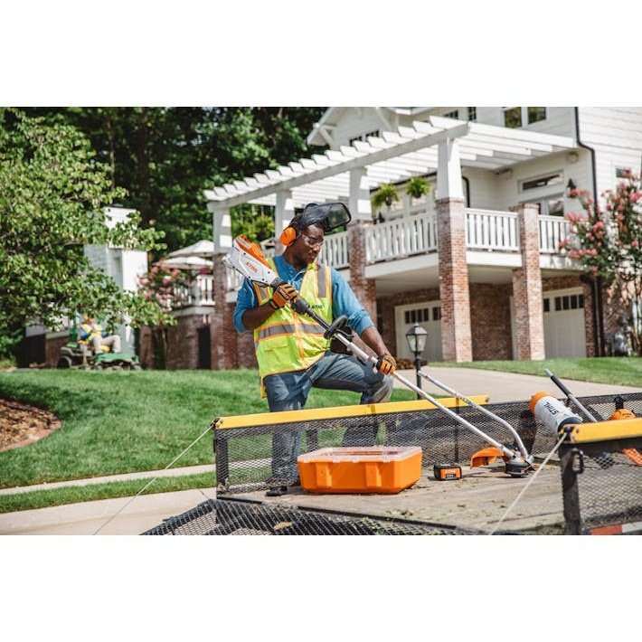 STIHL: KMA-135 R